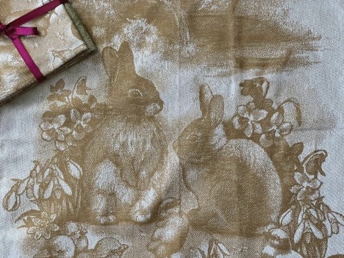 Кухонное полотенце Весенние кролики